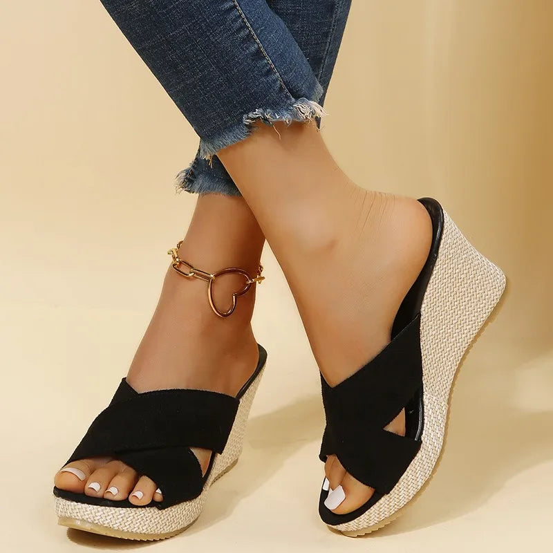 Anna-Berg | Modern Wedge Sandals with a Flattering Silhouette