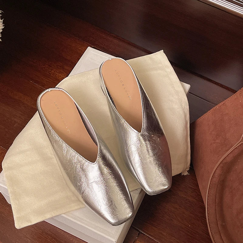 Anna-Berg | Mules with Minimalist Design