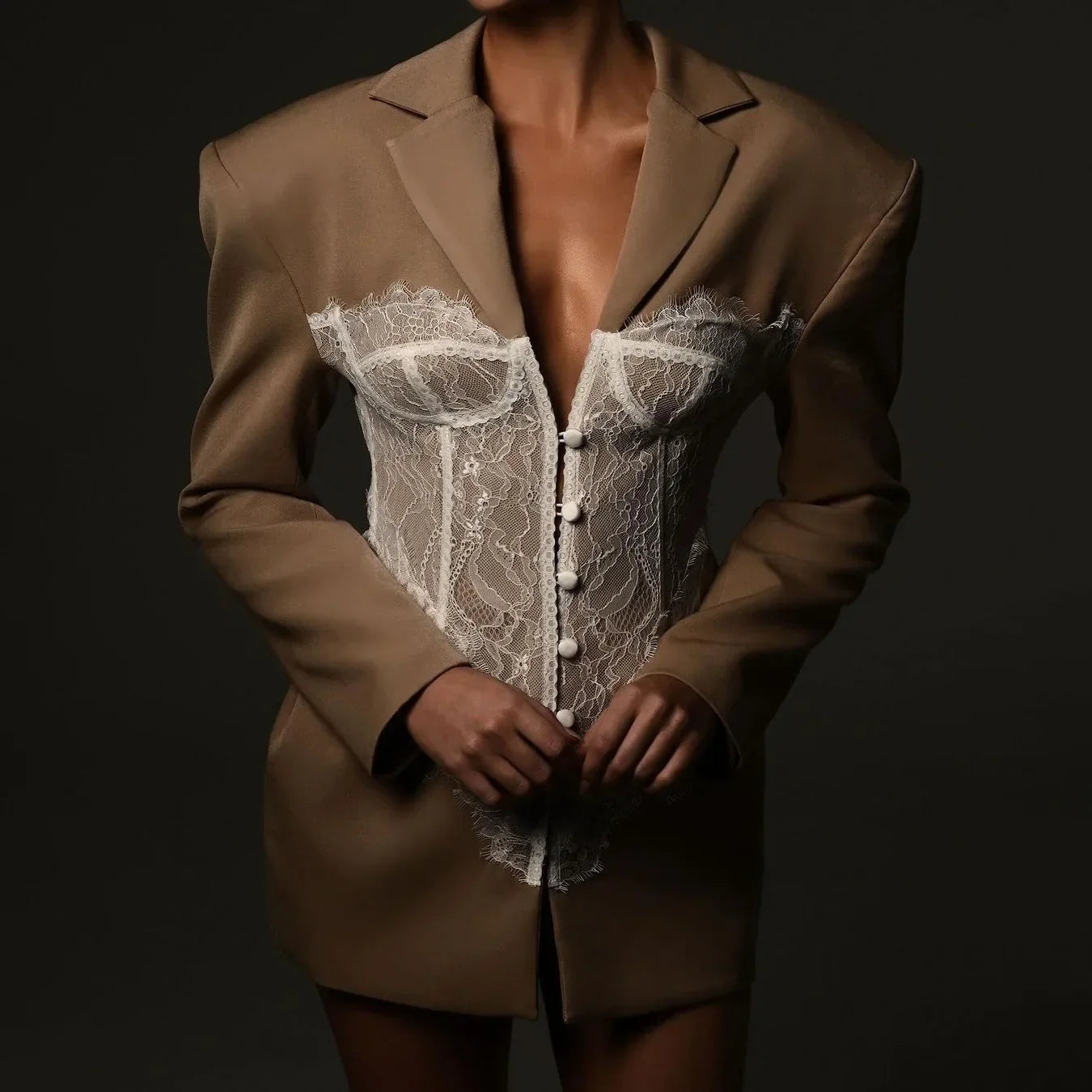 Anna-Berg | Exotic Blazer Look