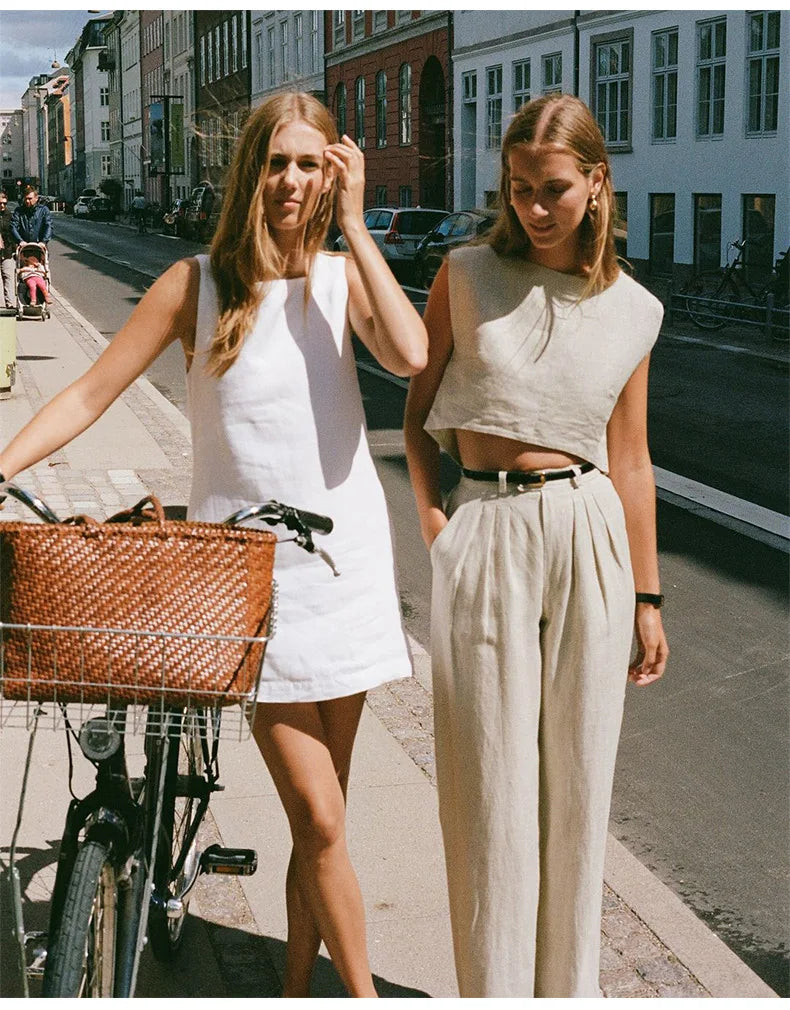 Anna-Berg | Natural Boxy Cropped Linen Top