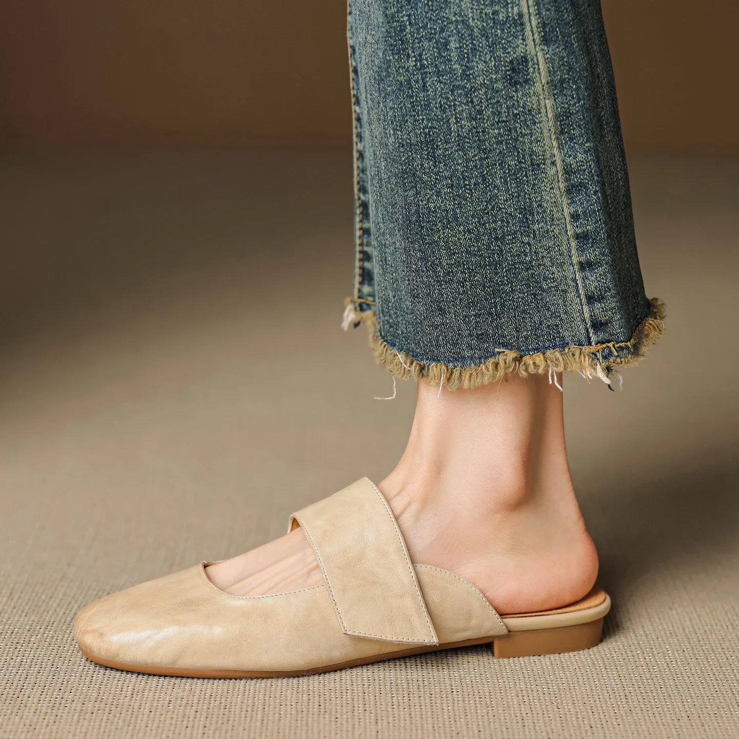 Anna-Berg | Black Square Toe Chunky Heel Leather Mules