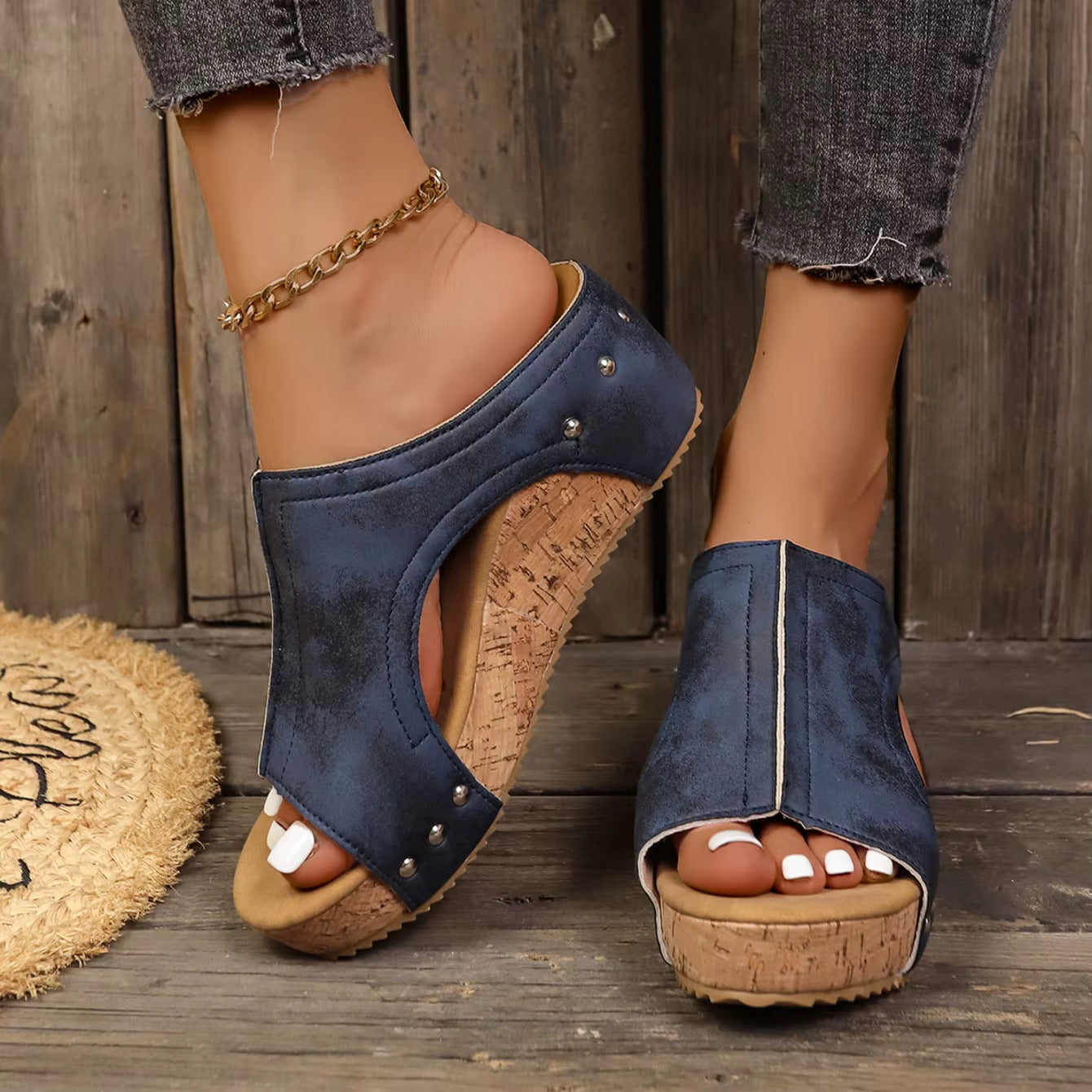 Anna-Berg | Feminine Wedge Sandals for Effortless Elegance