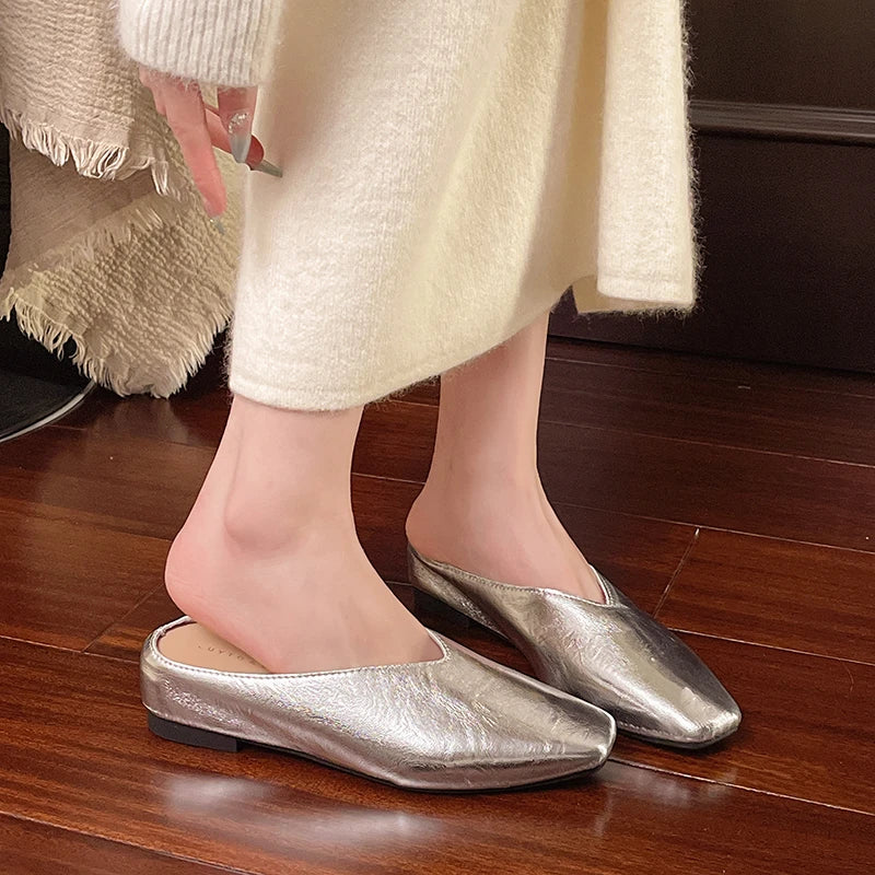 Anna-Berg | Mules with Minimalist Design