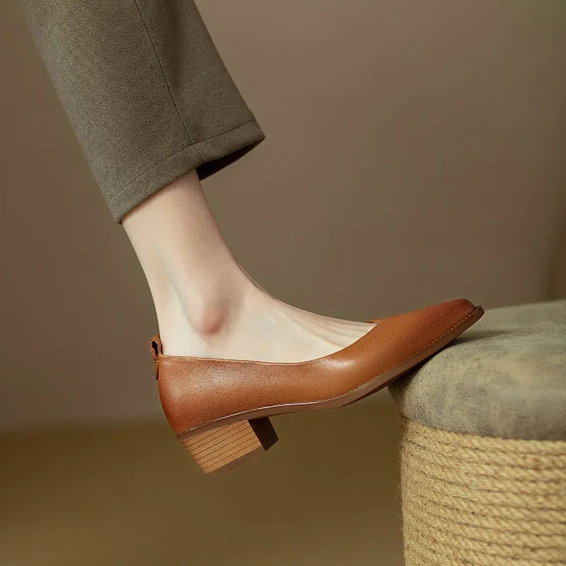 Anna-Berg | Classic Pointed Toe Pumps