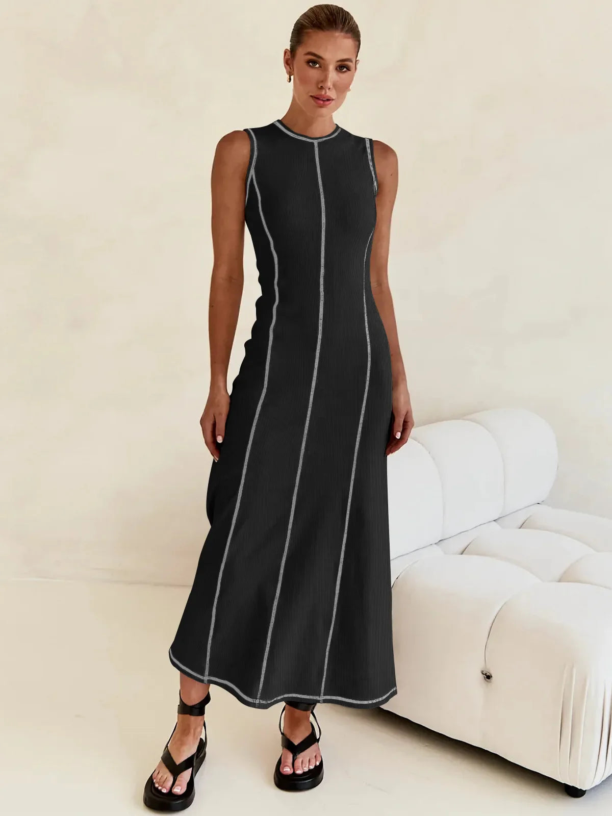 Anna-Berg | Sleeveless Maxi Knit Dress