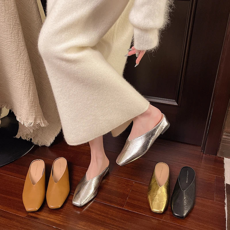 Anna-Berg | Mules with Minimalist Design