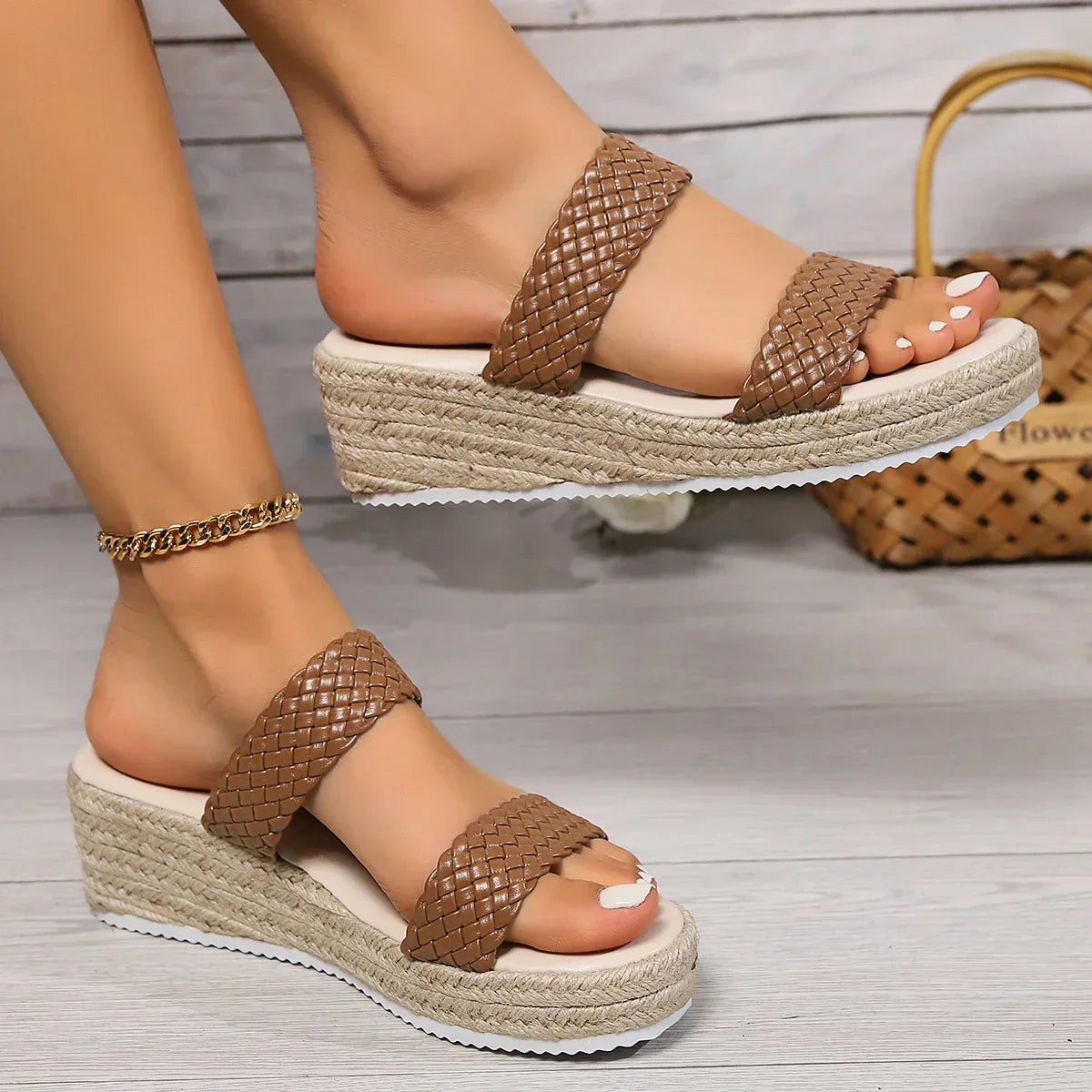 Anna-Berg | Sculpted Cushioned Wedge Sandals with a Timeless Finish