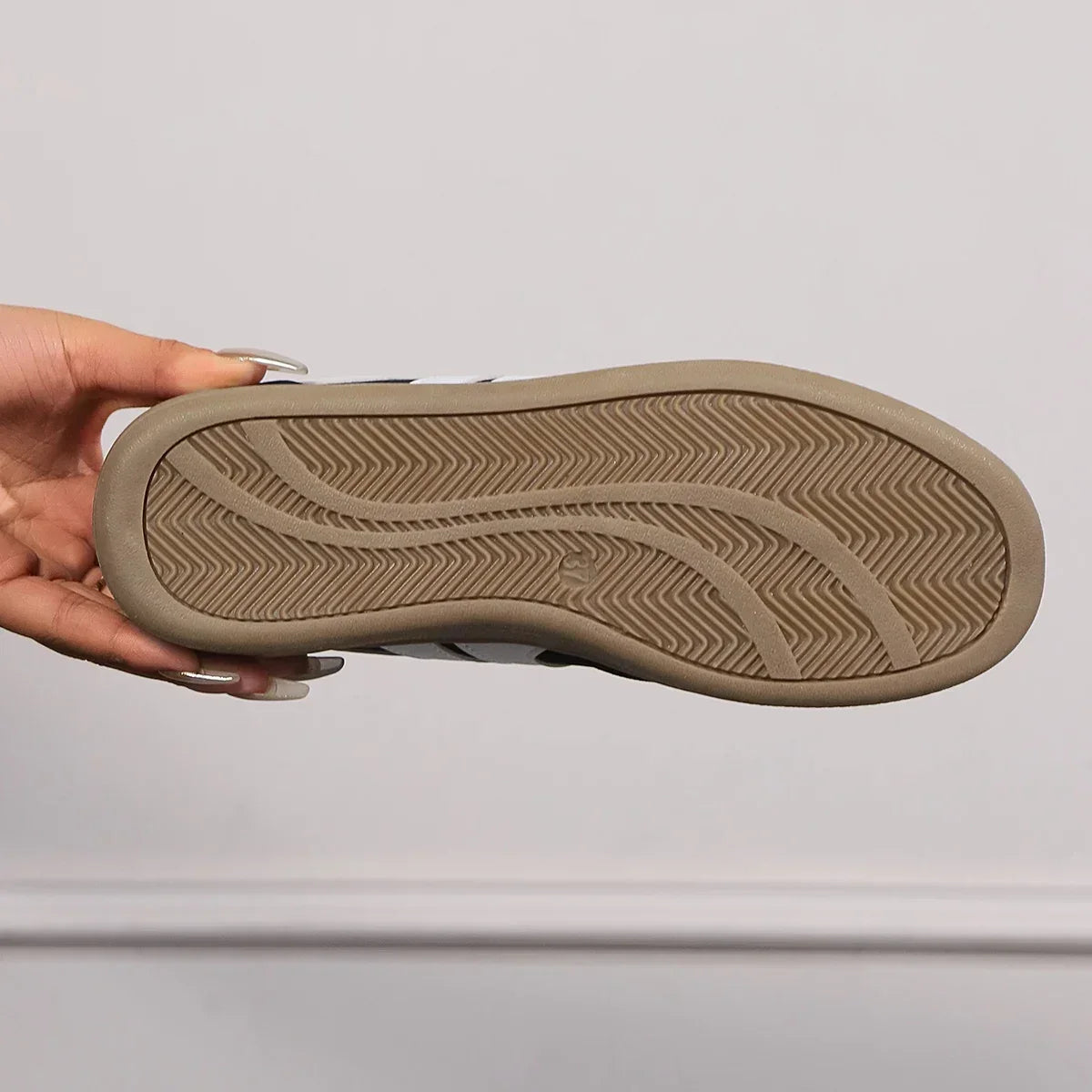 Anna-Berg | Sneakers