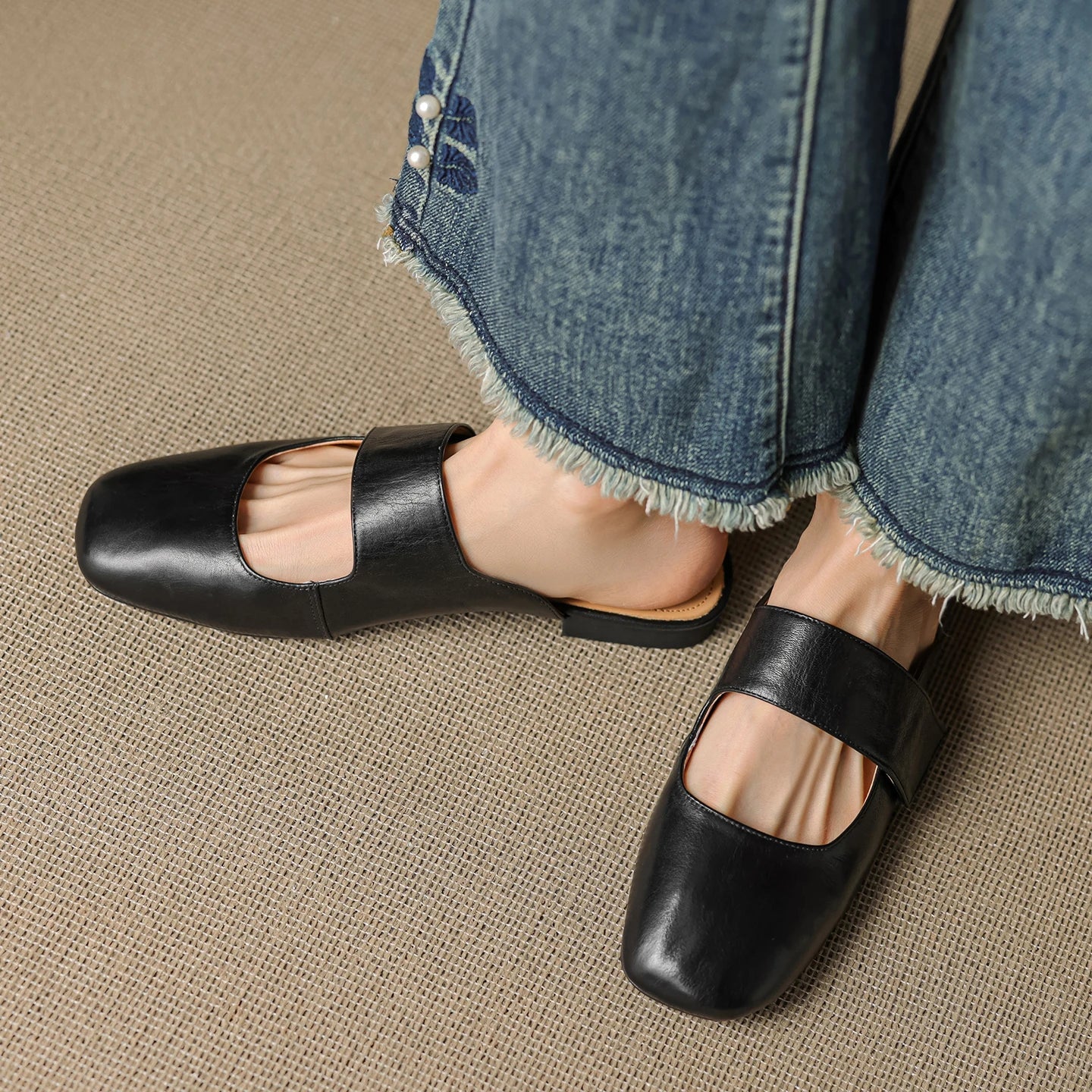 Anna-Berg | Black Square Toe Chunky Heel Leather Mules