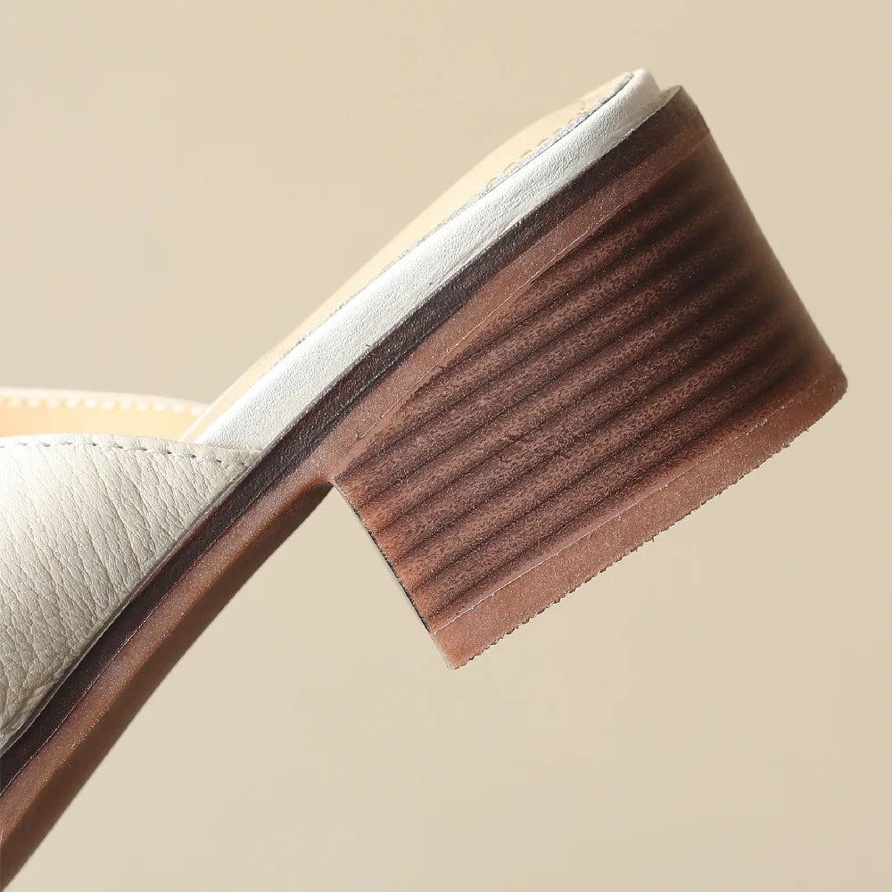 Anna-Berg | Woven Flat Leather Mule
