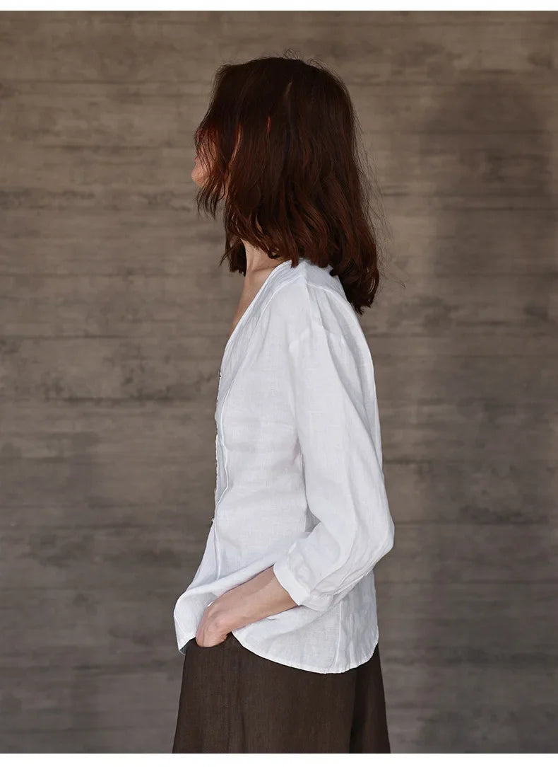 Anna-Berg | Fitted V-Neck Linen Blouse