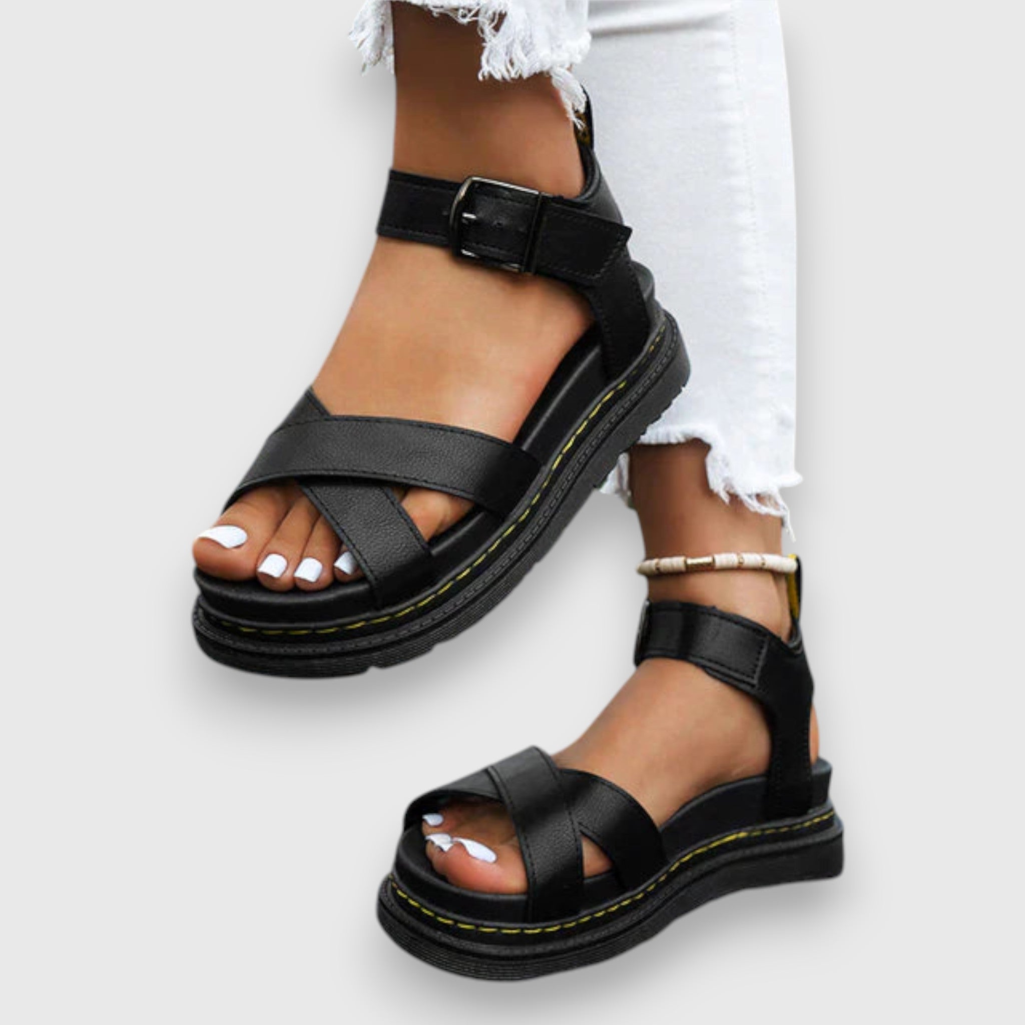 Anna-Berg | Timeless Adjustable Sandals with a Flattering Silhouette