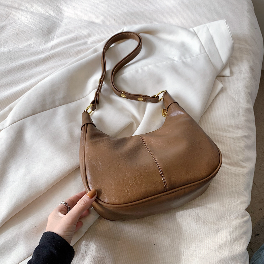 Anna-Berg | Hobo Bag - Zip Top, Adjustable Shoulder Strap, Gold Rings