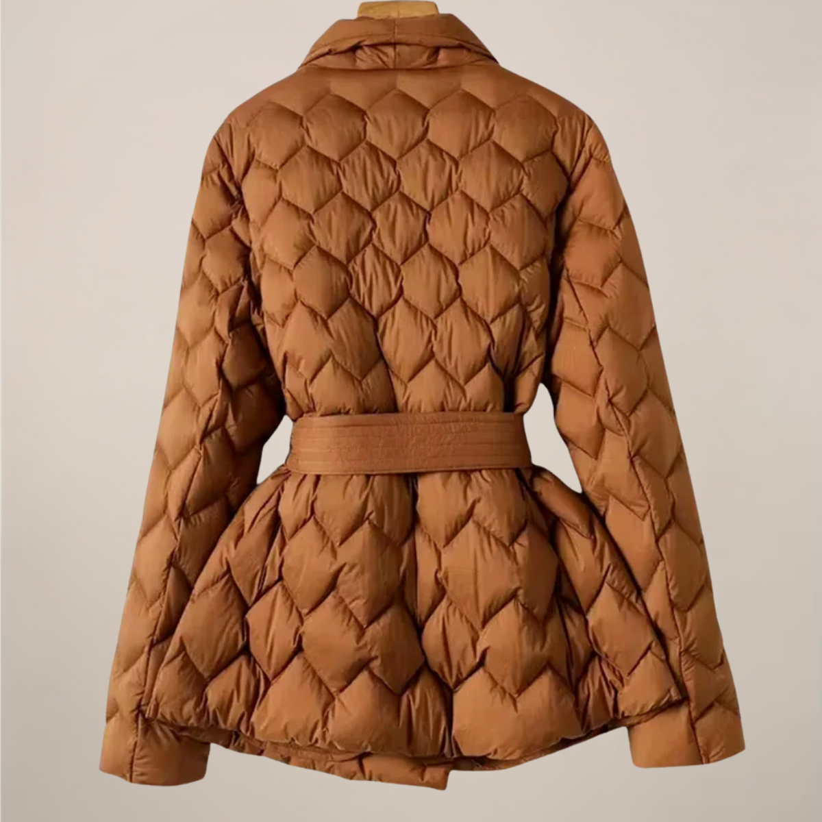 Anna-Berg | Puffer Jacket – Quilted Design – Belted Waist – Elegant Fit