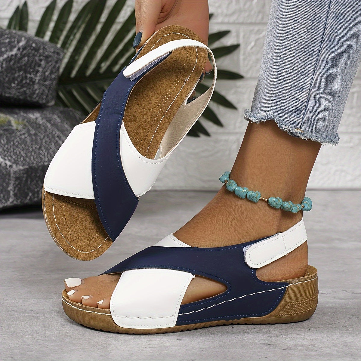 Anna-Berg | Effortless Adjustable Sandals Made to Turn Heads