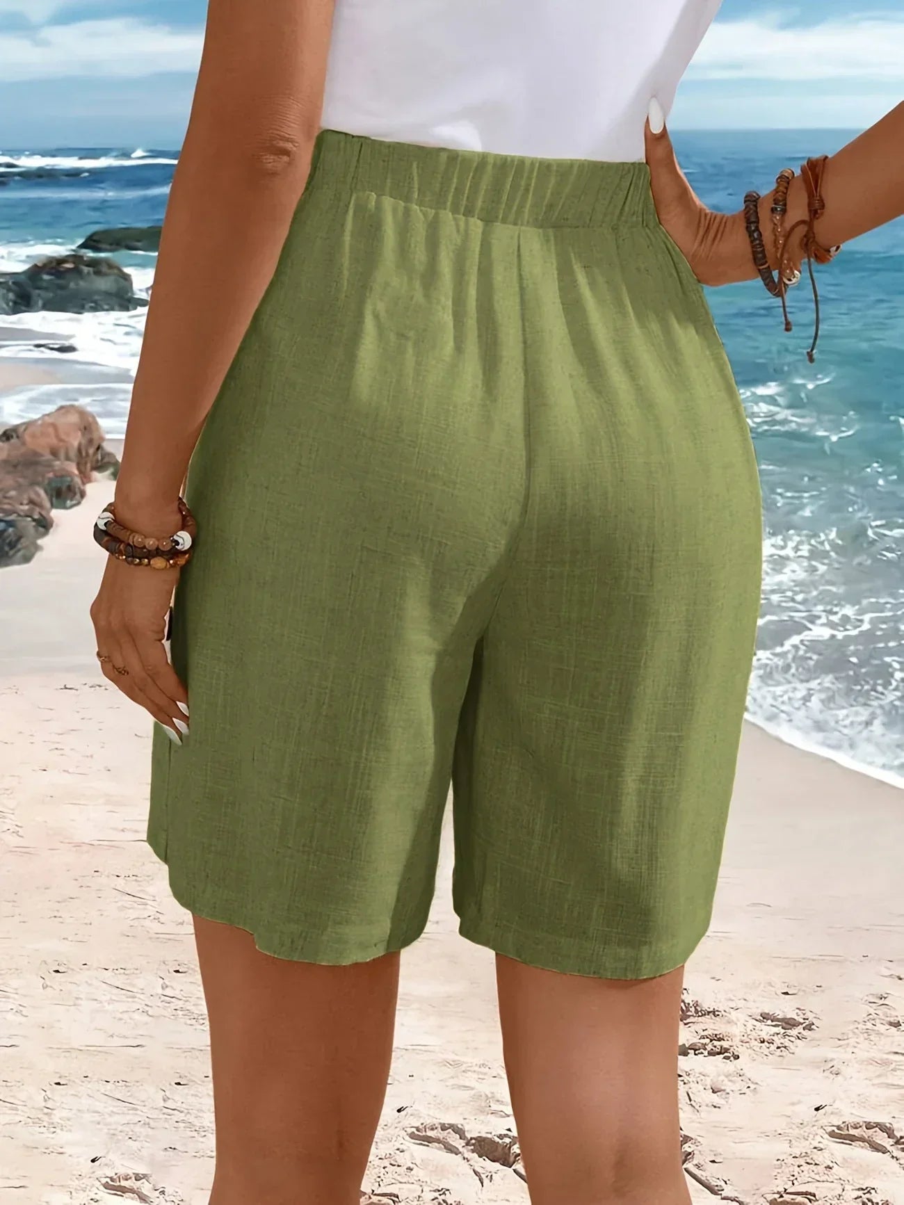 Anna-Berg | Sophisticated Comfortable Shorts With Buttons