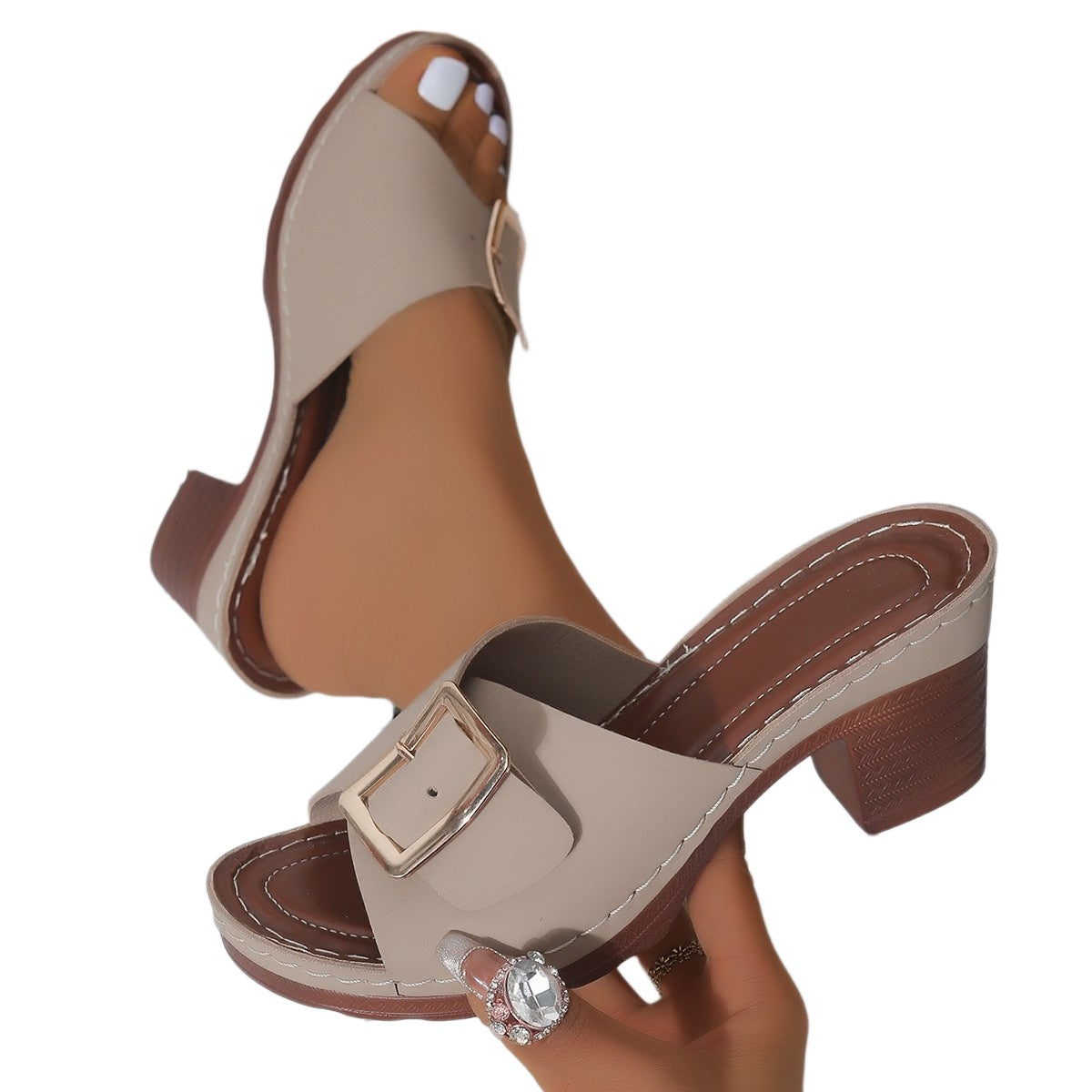 Anna-Berg | Feminine Sandals with a Flattering Silhouette