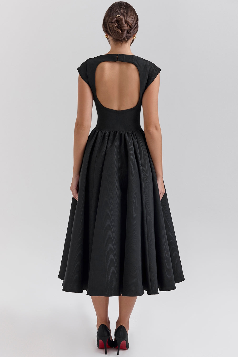 Anna-Berg | Effortless Backless Tulle Midi Dress for Every Occasion