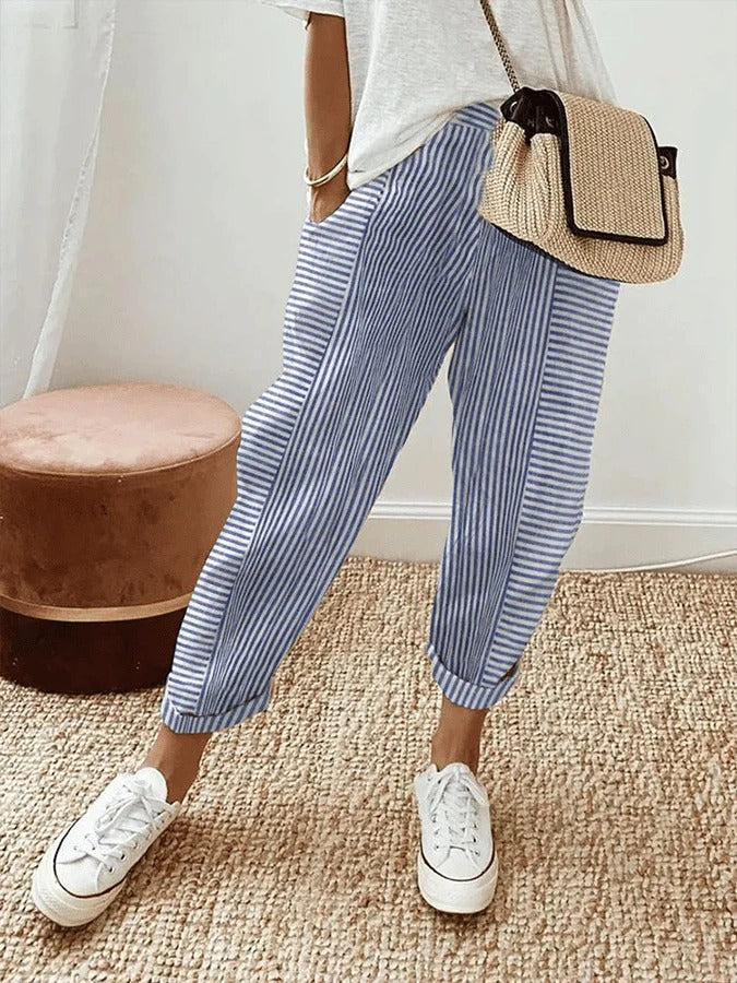 Anna-Berg | Feminine Striped Pants in a Flattering Cut