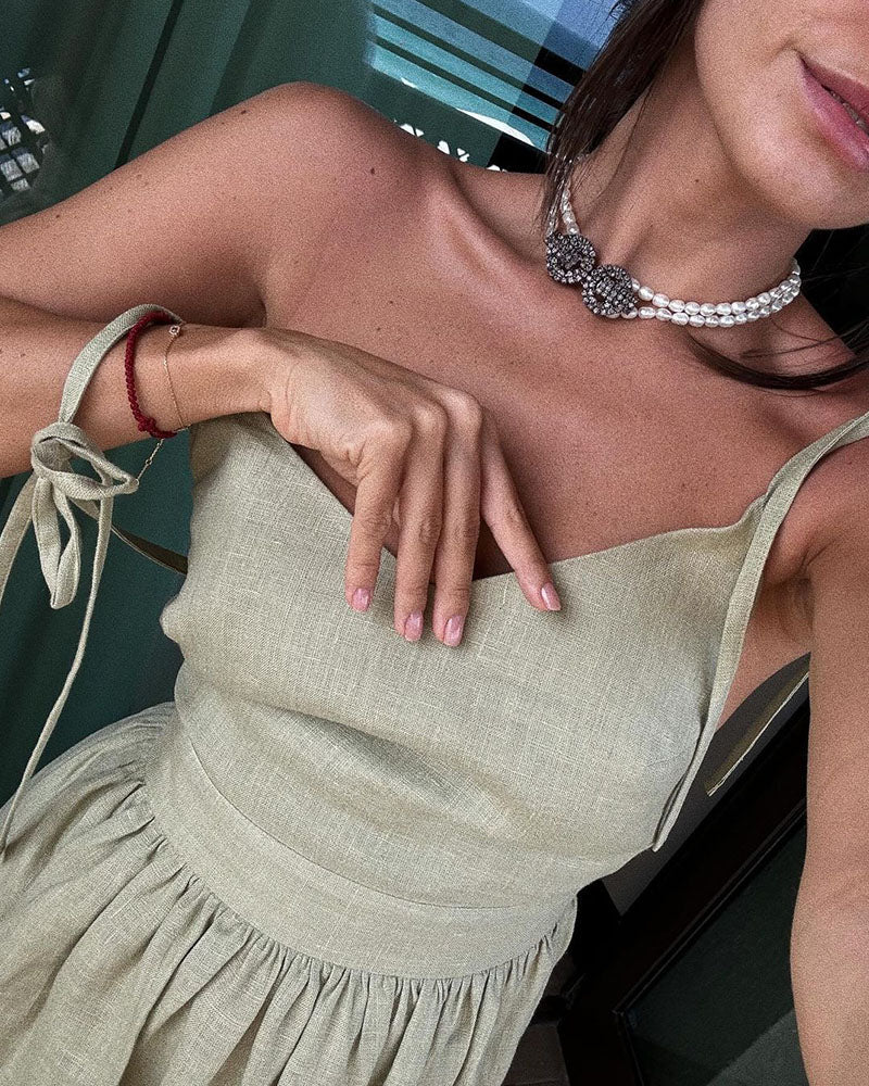 Anna-Berg | Backless Dress with V-Neck - Elegance Meets Modern Comfort