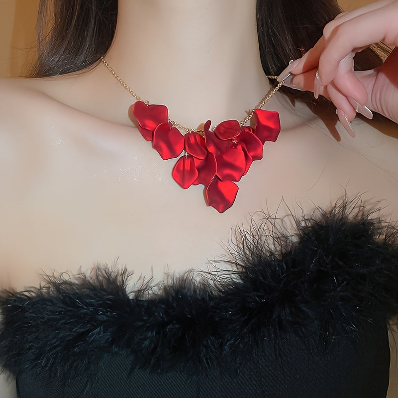 Luxurious Elegant Flower Petal Fringed Necklace