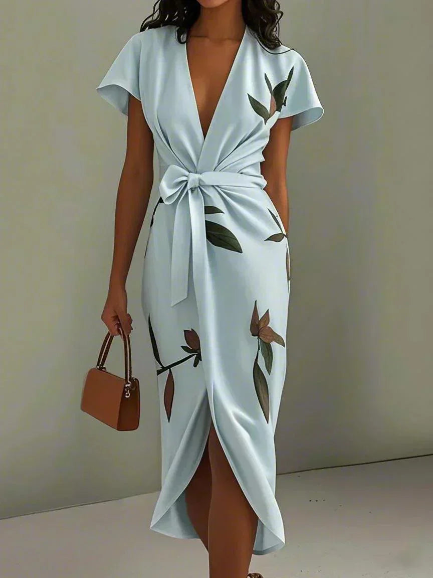 Anna-Berg | Modern Magnolia Dress in a Flattering Cut