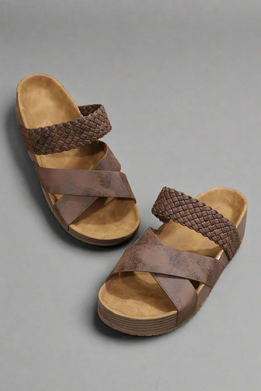 Anna-Berg | Refined Orthopedic Sandals with a Timeless Finish
