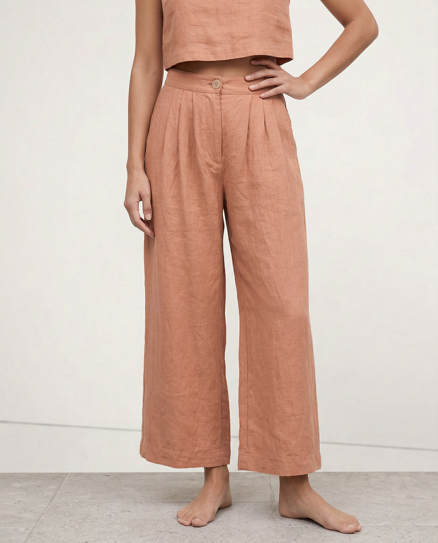 Anna-Berg | Stone Pleated Cropped Linen Pant