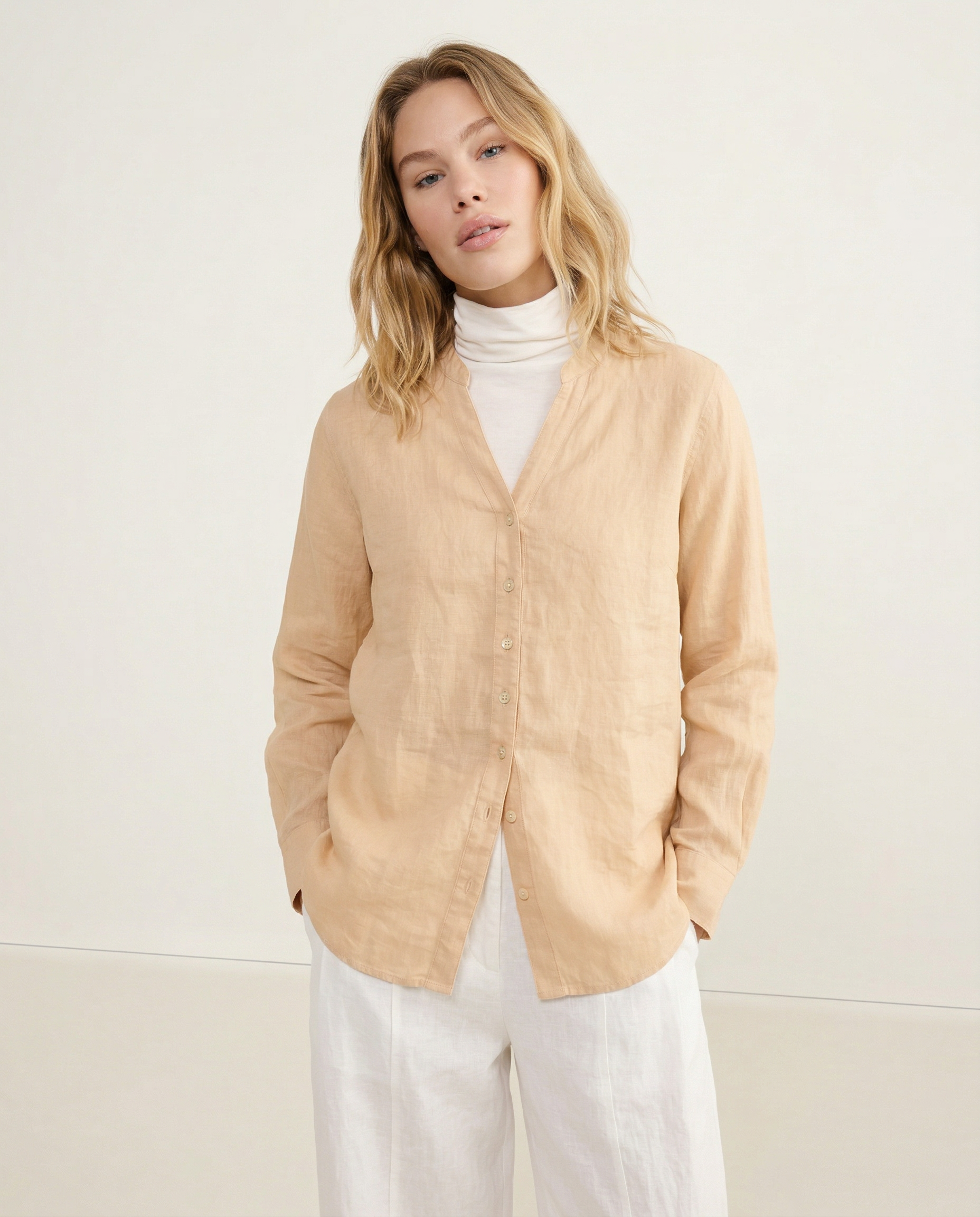 Anna-Berg | Collarless V-Neck Linen Shirt