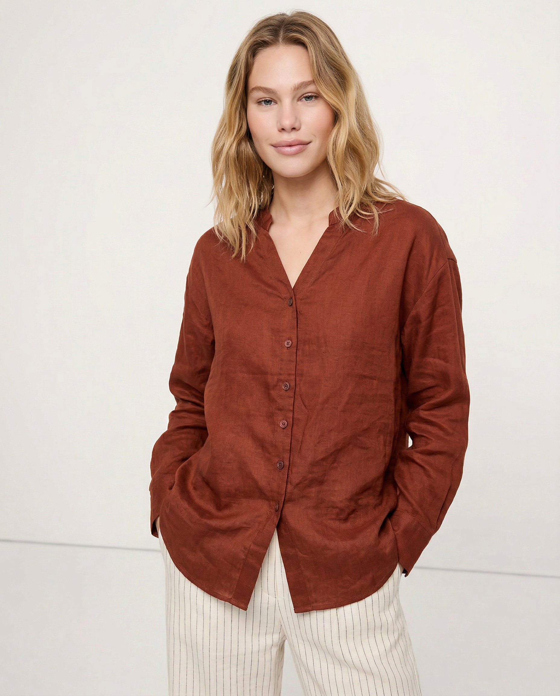 Anna-Berg | Collarless V-Neck Linen Shirt