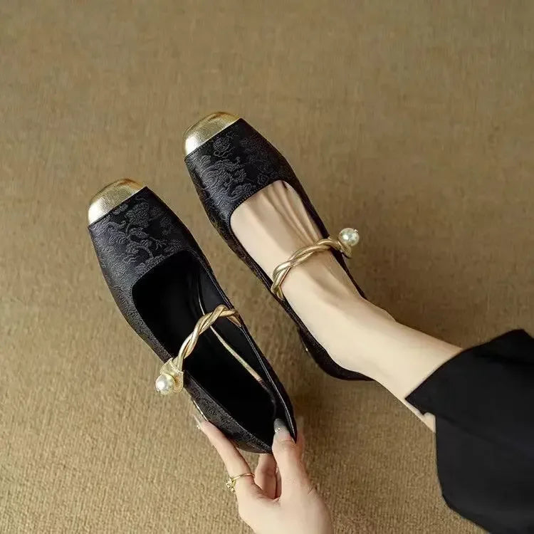Anna-Berg | Elegant Pointed Toe Pumps