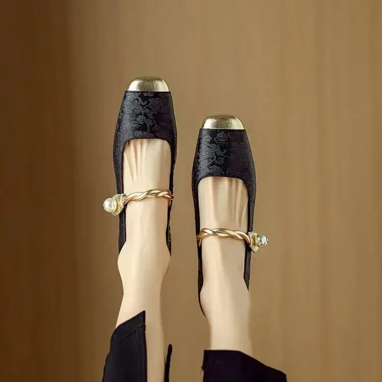 Anna-Berg | Elegant Pointed Toe Pumps
