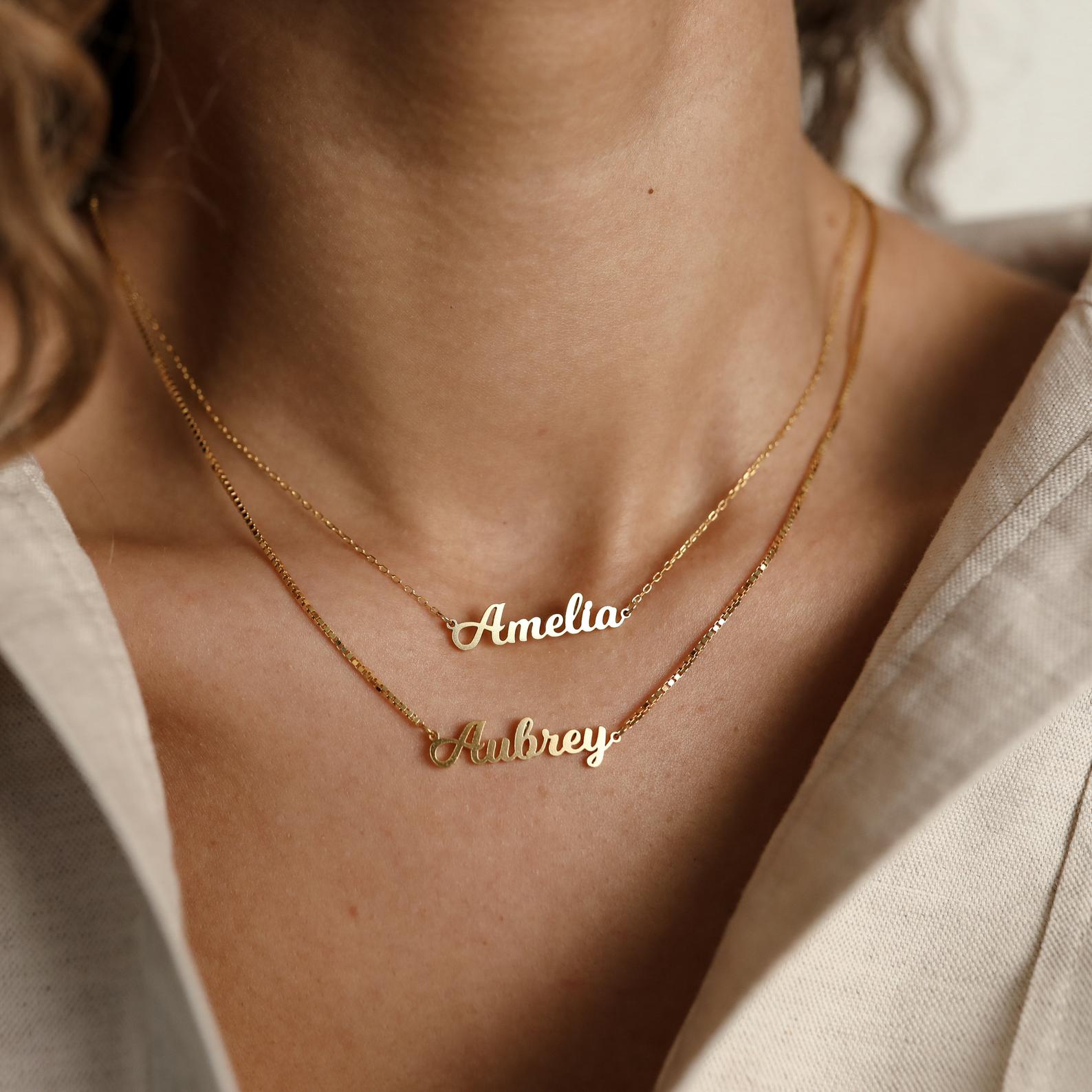 Mia – Silverhalsband för Kvinna | Personlig Berlock till Flickvän