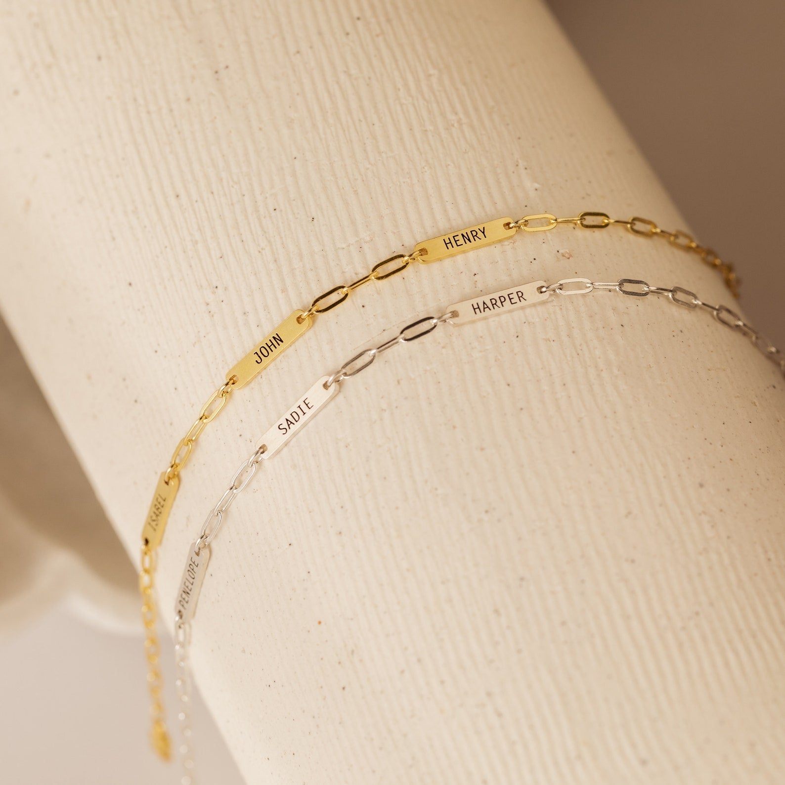 Mia – Elegant Personalized Mini Name Bracelet for Women | Charming Design