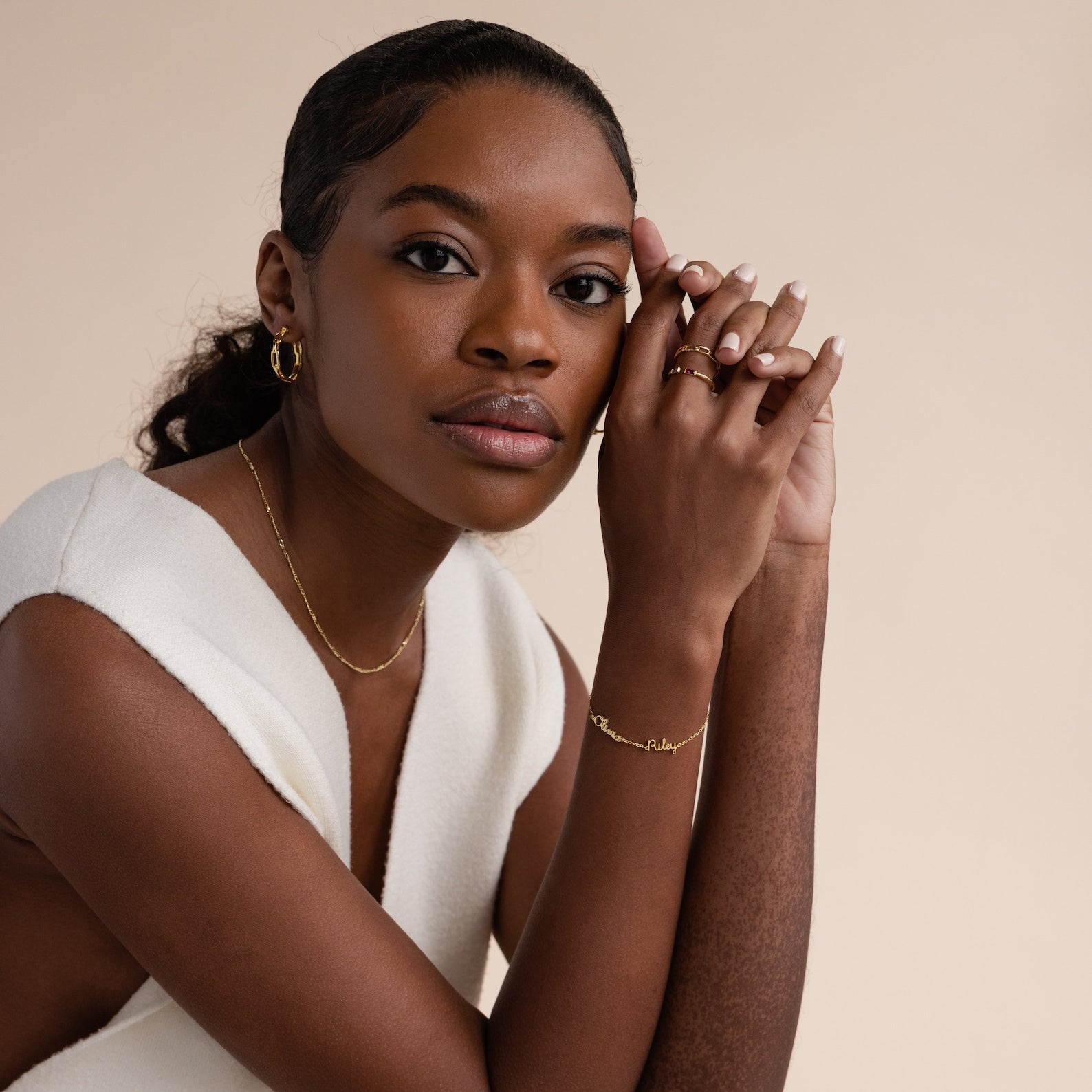 Iselin | Personligt Armband med Flera Namn i 18K Guld eller Silver