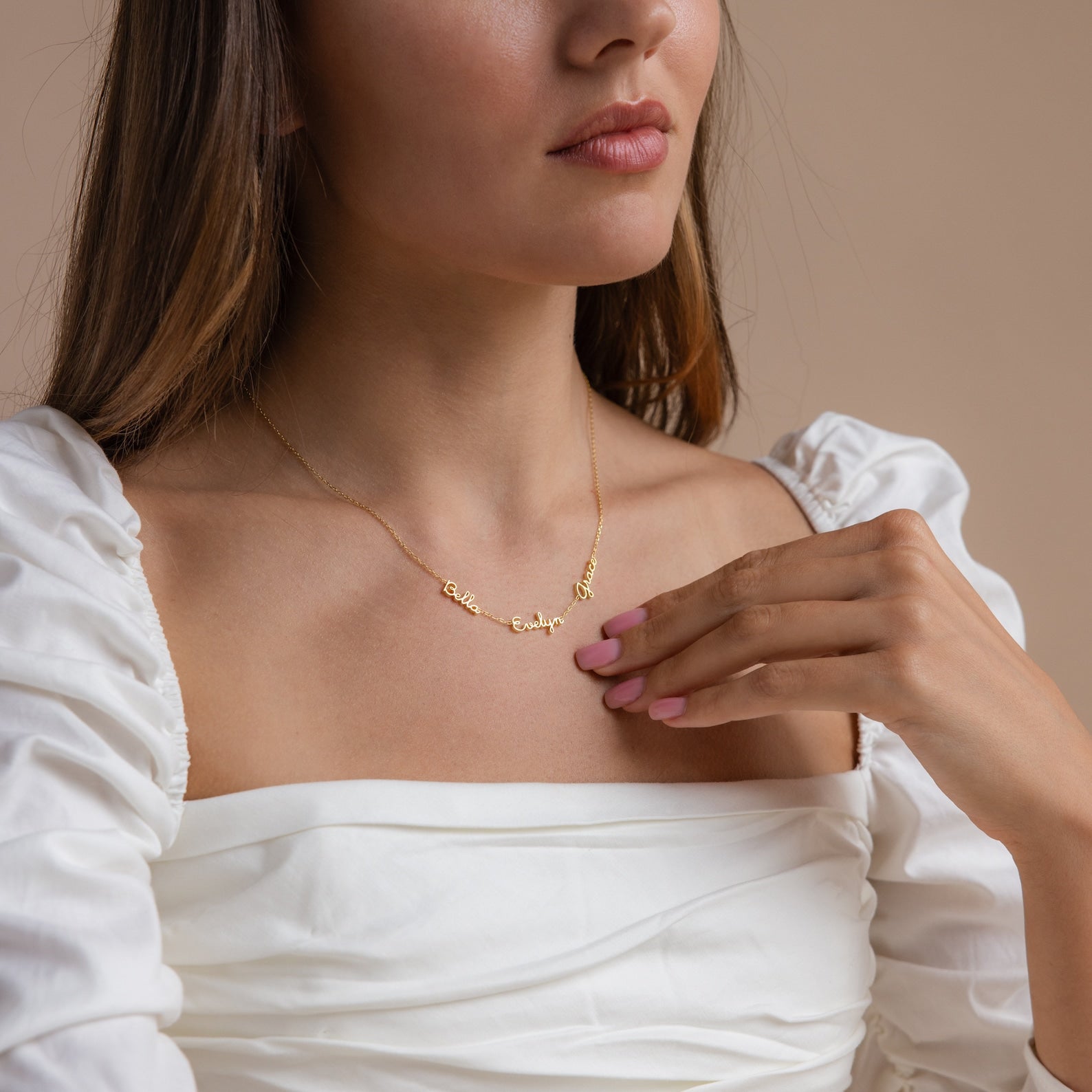 Elina | Elegant personligt namnhalsband – välj 2 eller 3 namn