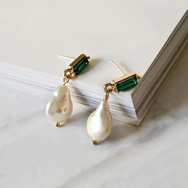 Gold Earrings with Emeralds