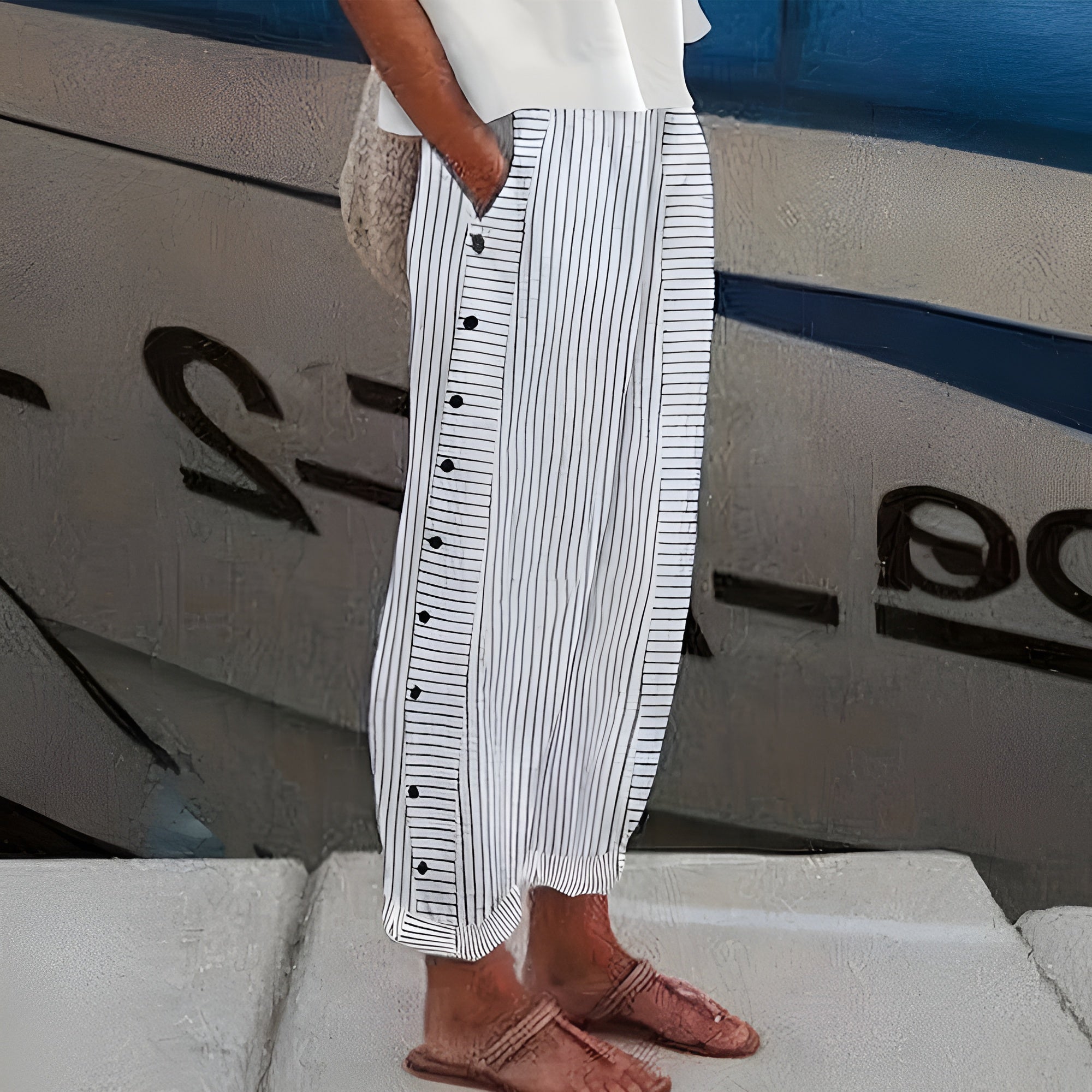 Anna-Berg | Sophisticated Comfortable Pants With Side Pockets