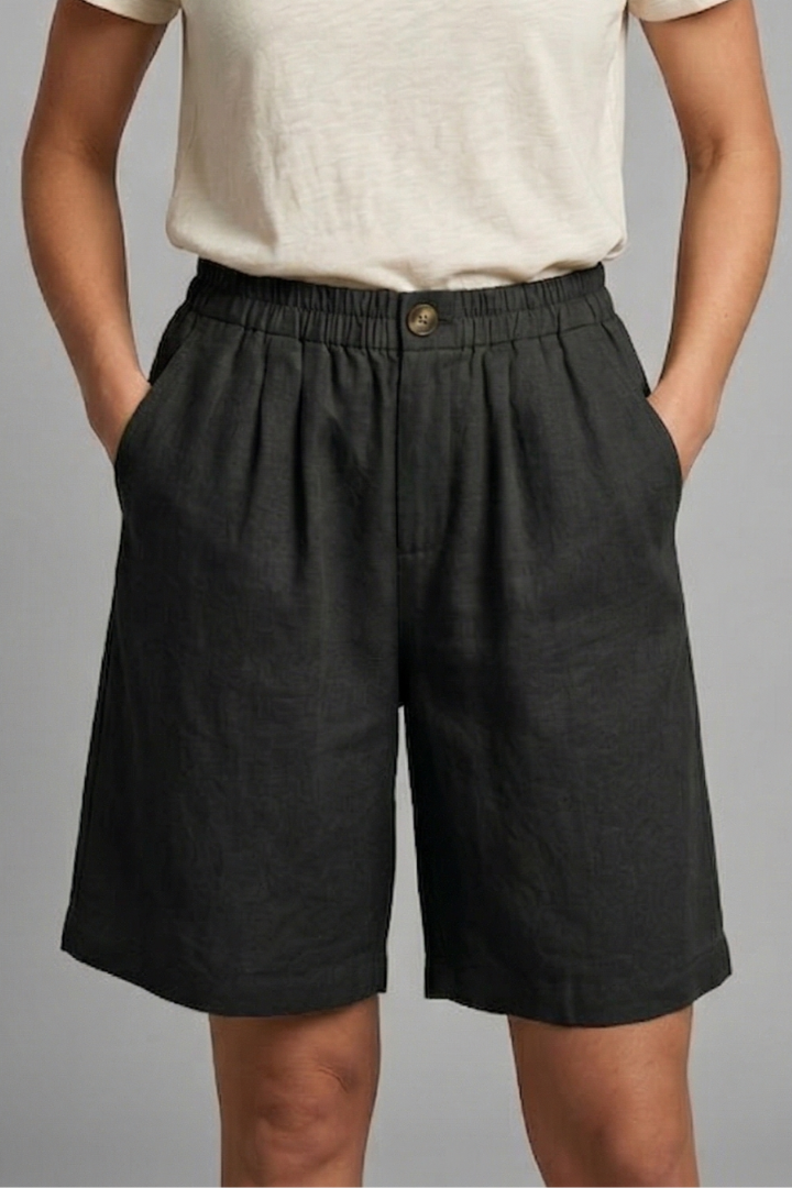 Anna-Berg | Effortless Elastic Waist Relaxed Fit Shorts