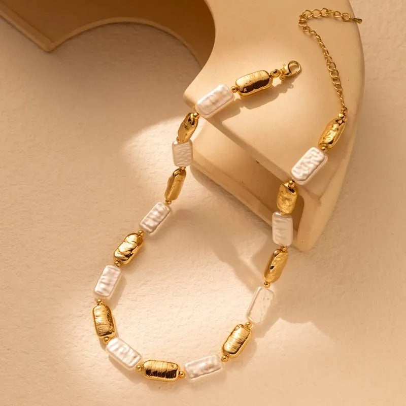Vintage Gold & White Rectangular Pearl Necklace