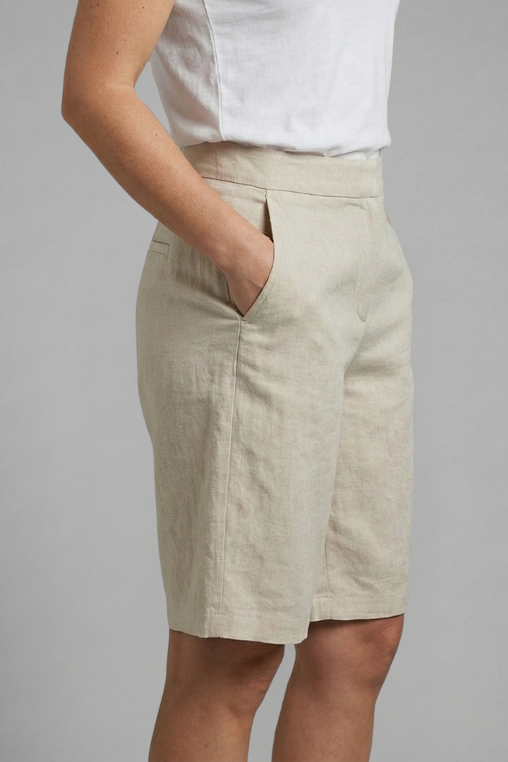 Anna-Berg | Elegant High Waisted Knee Length Shorts for a Polished Look