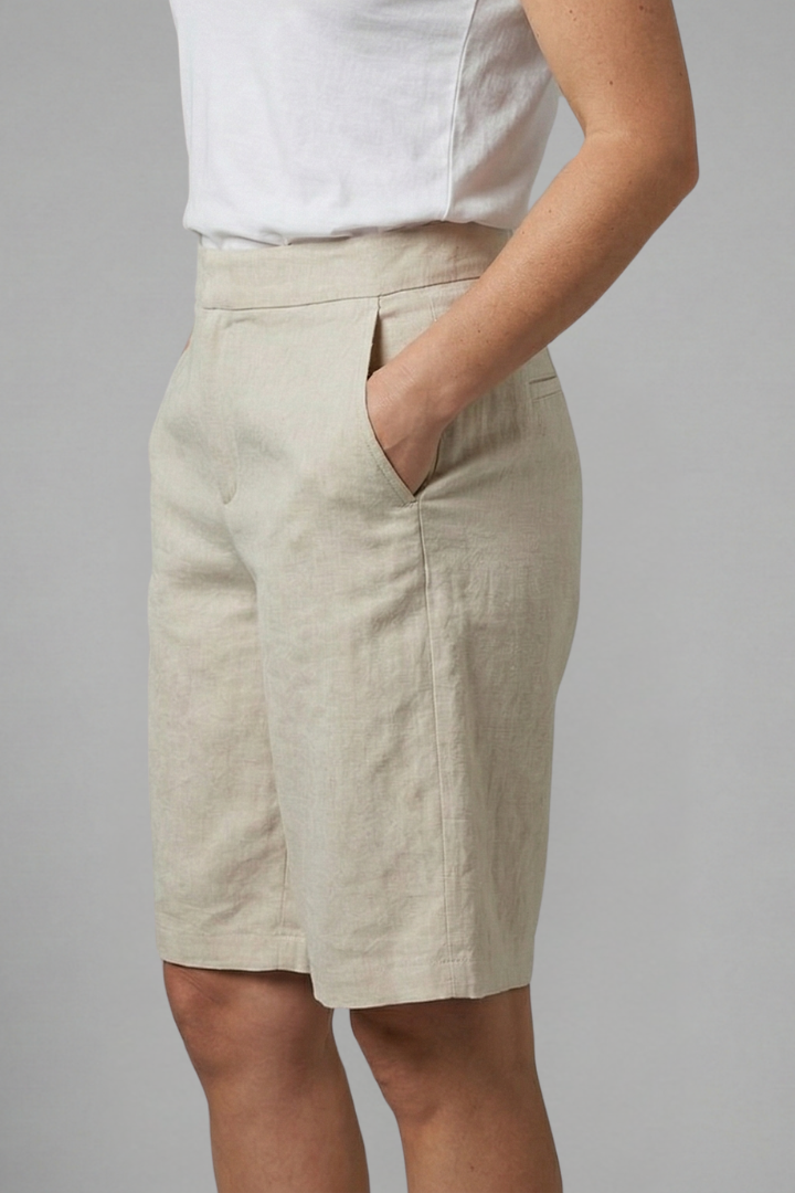 Anna-Berg | Elegant High Waisted Knee Length Shorts for a Polished Look