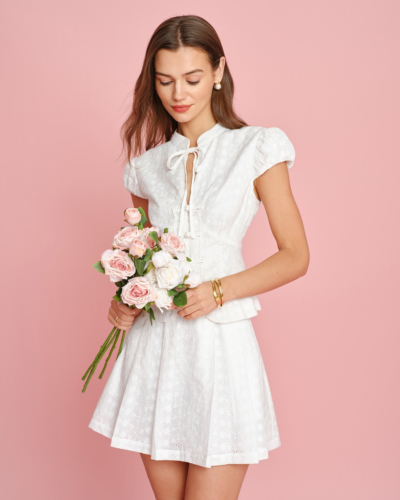 Anna-Berg | White Mini Skirt with Embroidery and Pockets