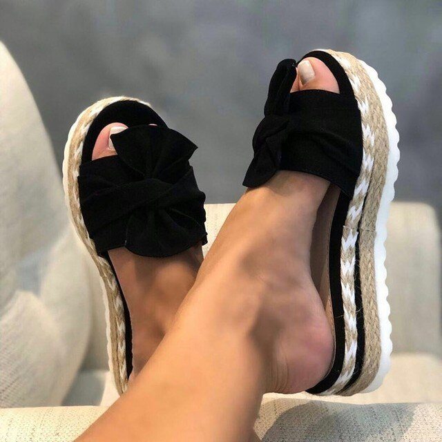 Anna-Berg | Chic Woven Wedge Sandals Made to Turn Heads