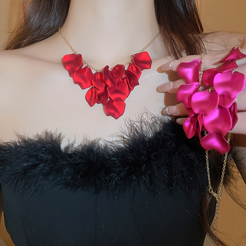 Luxurious Elegant Flower Petal Fringed Necklace