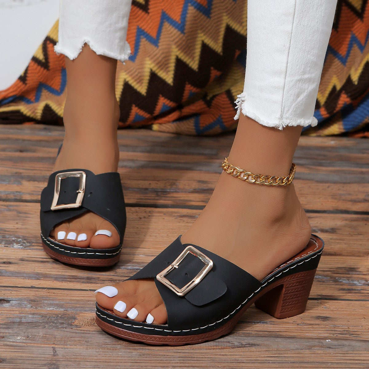 Anna-Berg | Feminine Sandals with a Flattering Silhouette