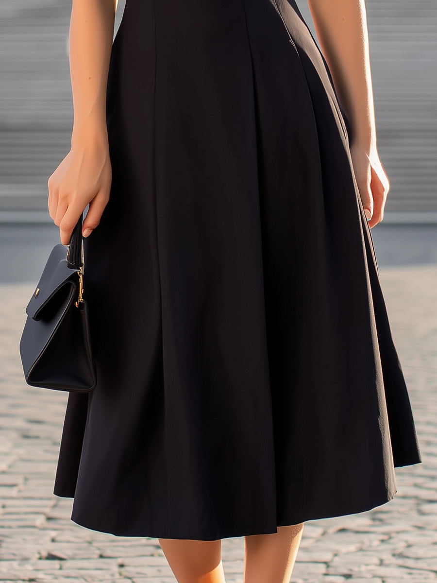 Anna-Berg | Black Scalloped Edge V-Neck Sleeveless Dress