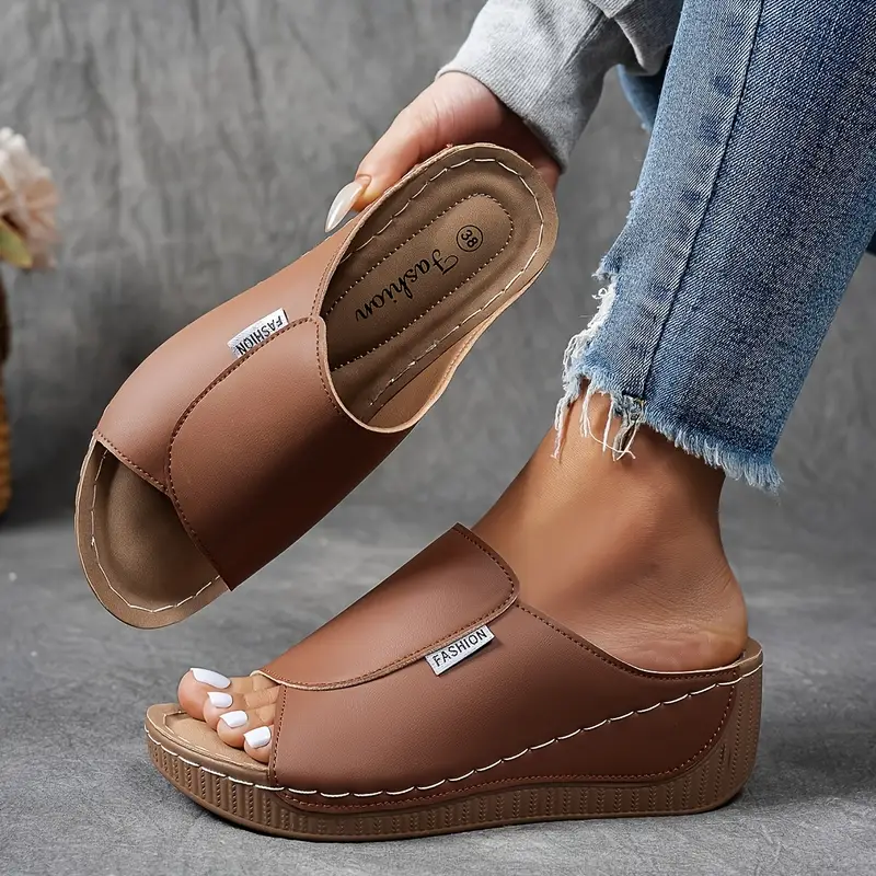 Anna-Berg | Sculpted Arch Support Cushioned Shoes with a Timeless Finish
