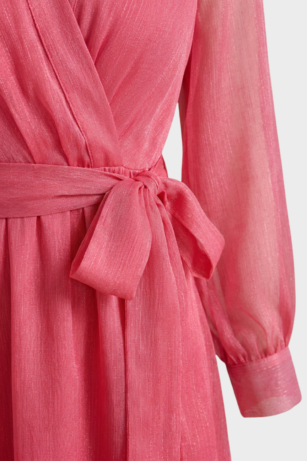 Anna-Berg | Chic Pink Chiffon Dress V-Neck in a Flattering Cut