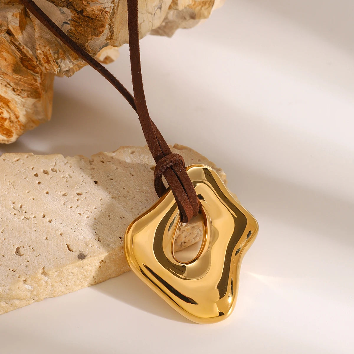 Milan - Forma Necklace